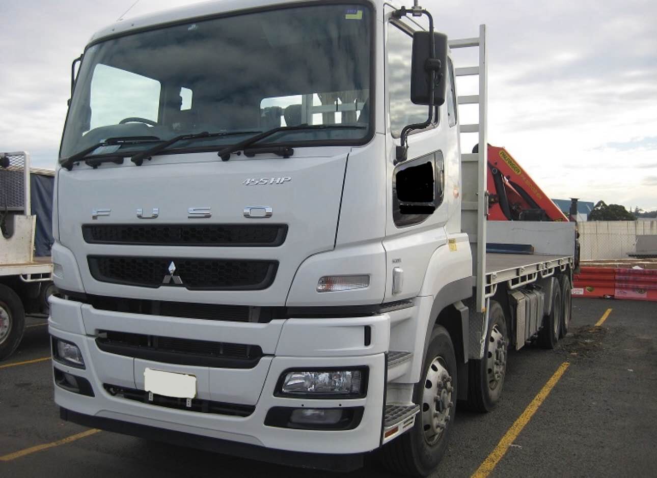 2014 Fuso FS52 8×4 with Palfinger PK 18002