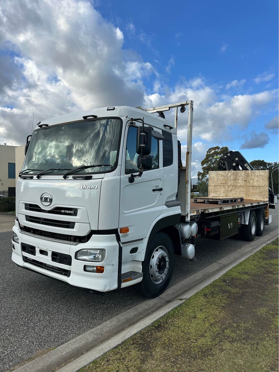 2016 UD QUON HIAB XS244 Crane truck auto